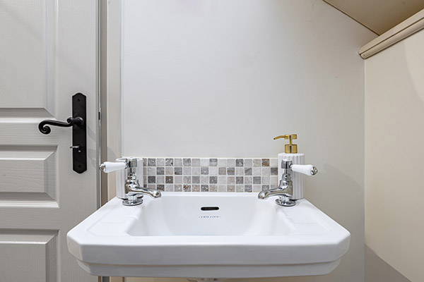 Sink bathroom with classic style taps